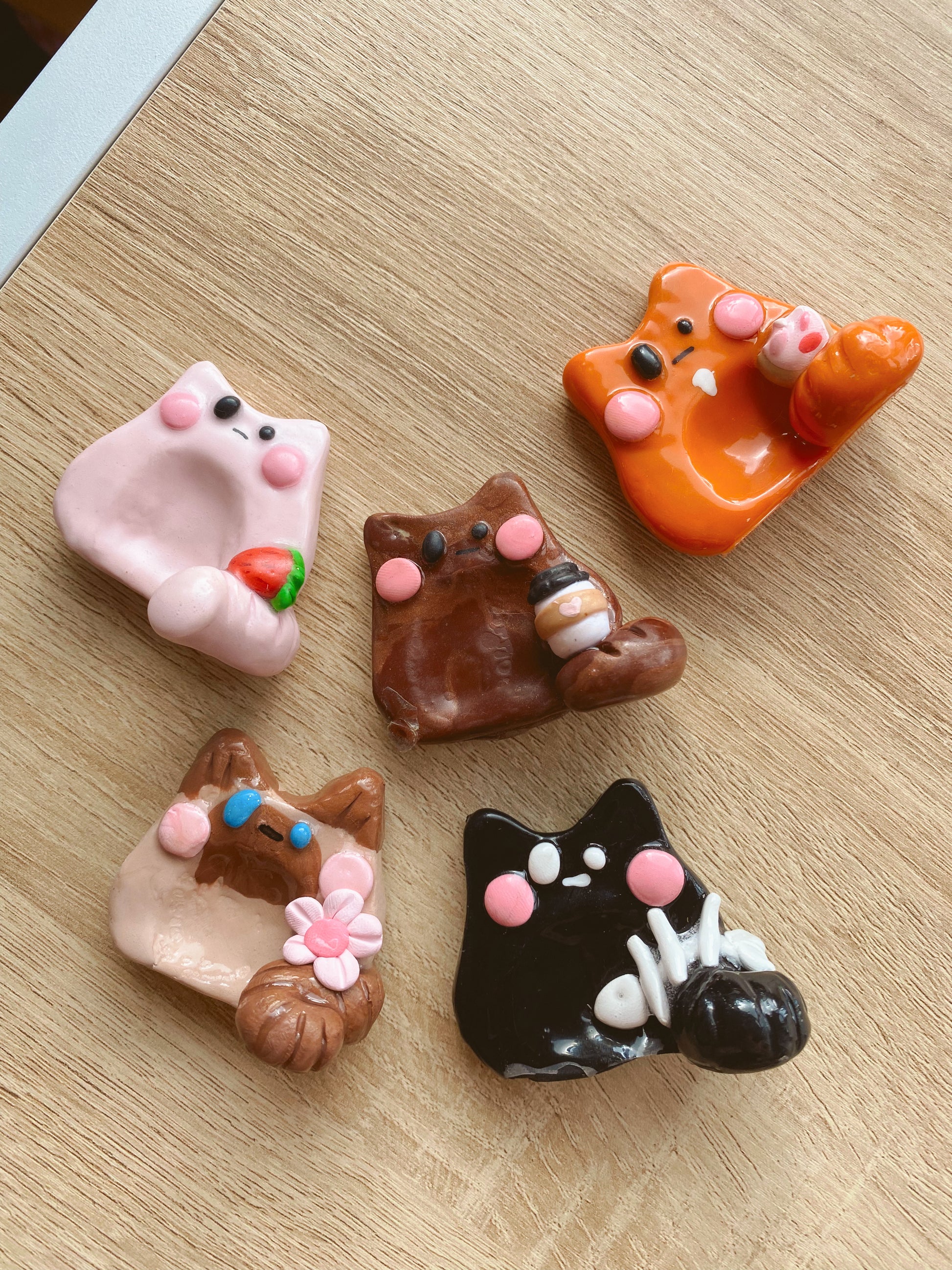 the kitkots: blind box!